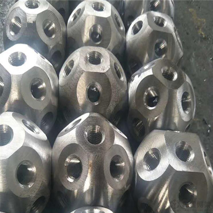 柳州螺栓球网架加工安装方法